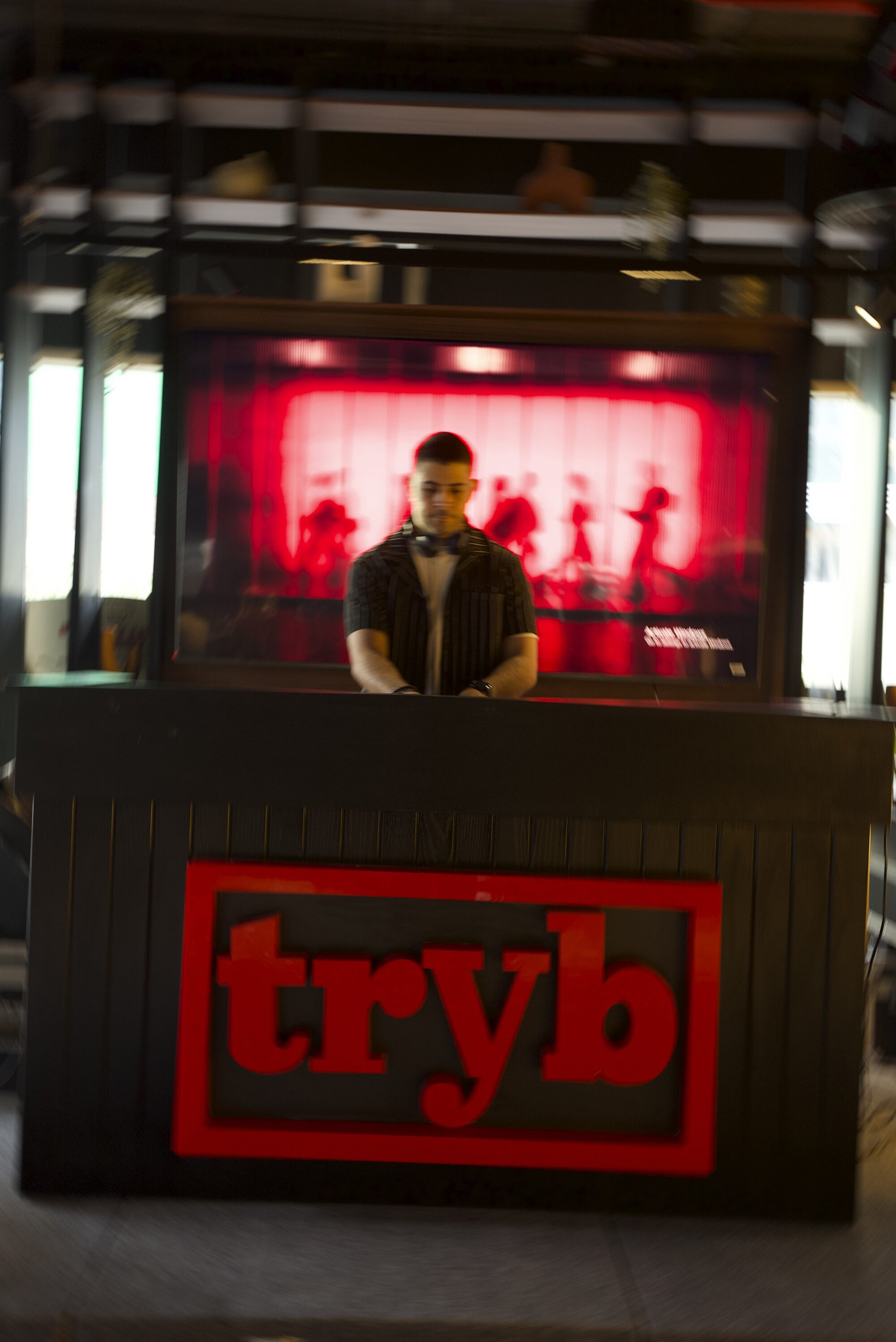 TRYB: Nadia Boulif x Amici Play